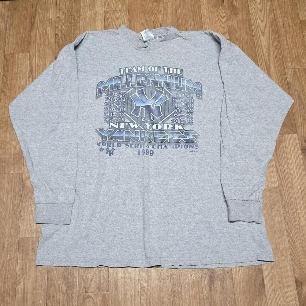New York Yankees Gray 'Team of the Millennium' Long Sleeve Tee